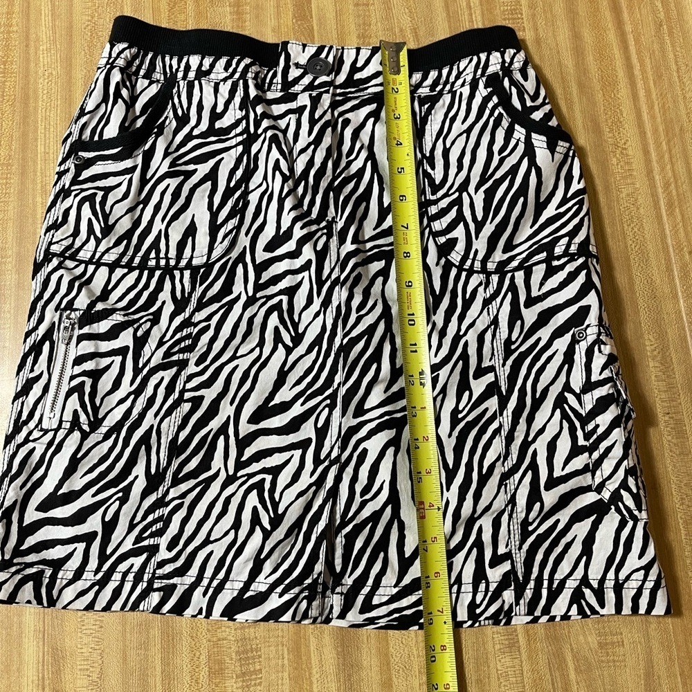 Chico’s Zebra Print elastic waist mini skirt Chicos size 0.5 women’s size S/6 - Picture 11 of 12